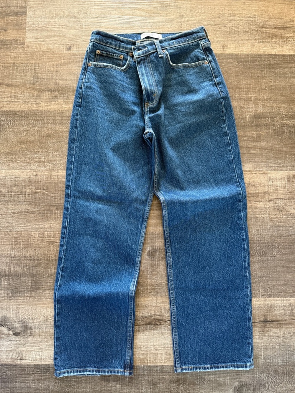 Abercrombie & Fitch High Rise The Vintage Straight